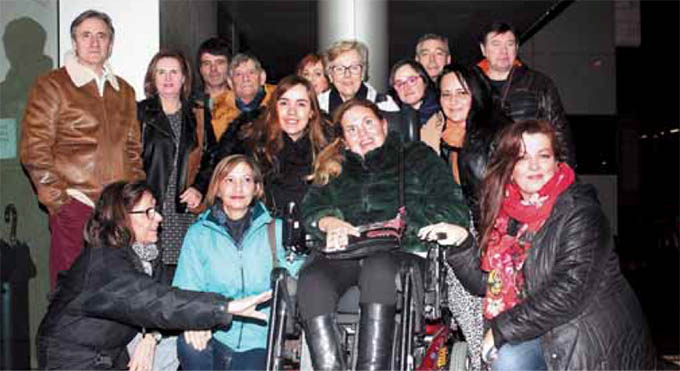 Recorte de la noticia: Visita de la Fundación MERECE LA PENA al Diario de Navarra